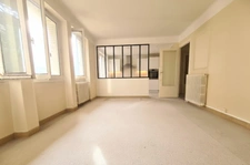 Dijon-Quartier Victor Hugo Appartement T5 à rénové 80 m² garage en sus.