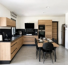 Rouvres-en-Plaine - Maison de plain-pied (2022) de 149 m2 sur parcelle de 730 m² avec piscine, quartier calme et sécurisé...