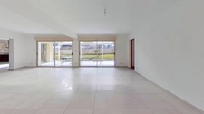 Dijon-Sud, Clos du Roy à Chenôve. Maison T8 de 255 m2 sur un terrain de 790 m2