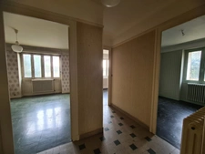 Dijon-Quartier Victor Hugo Appartement T5 à rénové 80 m² garage en sus.