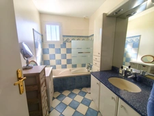 Maison à vendre 5 chambres et local d'activité