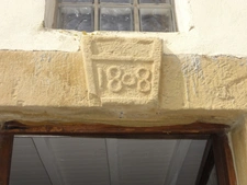 Maison ancienne avec grande terrasse