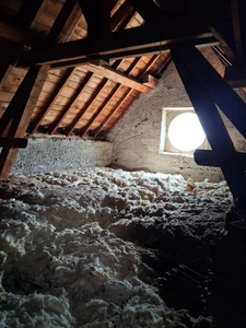 ROMANS SUR ISERE (26) Maison avec du potentiel 