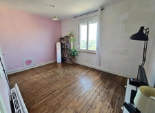 HIRSON (02) - 🏡 Vente maison avec 4 chambres 🛏️🛏️🛏️🛏️, cour 🚗 et terrain