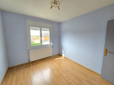 HIRSON (02) - 🏡 Vente maison semi-individuelle, avec 3 chambres 🛏️🛏️🛏️, garage 🚗 et jardin ☘️