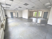 FOURMIES (59) - Vente immeuble de 390 m² avec cour.