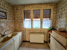 HIRSON (02) - 🏠 Maison 2 chambres avec cour et remise. Idéal investisseurs !
