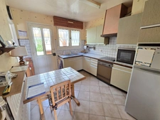 HIRSON (02) - 🏡 Vente maison semi-individuelle, avec 3 chambres 🛏️🛏️🛏️, garage 🚗 et jardin ☘️