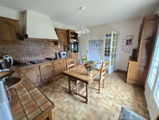 HIRSON (02) - 🏡 Vente pavillon plain-pied individuel avec sous-sol 🚗 et jardin 🍀