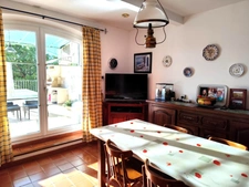 VAR (83) VINS SUR CARAMY, Magnifique Villa de charme de 163m² + studio 20m²et dépendances/1939m²avec piscine 