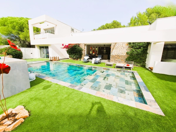LA CIOTAT- Bord de mer, Merveilleuse Villa d'Architecte( construite en 2021) 285 m² de surface au sol/1000m²avec piscine 