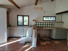 Maison à vendre 3 pièces POURCIEUX (83) / 610m² de terrain face au Mont Aurélien 