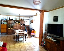Appartement à vendre 4 pièces PEYPIN (13) 114,58m²hab (95,41m² loi carrez +véranda) terrasse, garage, cave et jardin 