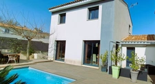 MAXIMIN LA STE BAUME (83) Magnificent contemporary villa of 5 rooms /263m² with terraces and bromine pool.