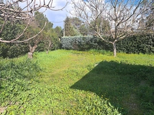 TRETS (13) A SAISIR Villa jumelée 8 Pièces 273m² habitables  +garage 46m² /2054m² clos.