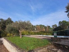 TRETS (13) A SAISIR Villa jumelée 8 Pièces 273m² habitables  +garage 46m² /2054m² clos.
