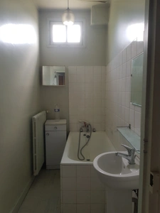 Grande maison avec jardin, Le Lardin St Lazare