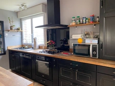Belle maison en bois et son gîte, situation idéale !