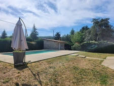 Maison de plain-pied avec piscine sur Montignac-Lascaux