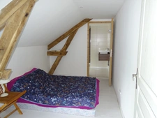 Ensemble immobilier : Maison en pierre et son gîte St Léon sur Vézère