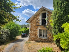 Fermette et dépendances sur 2 hectares 7 