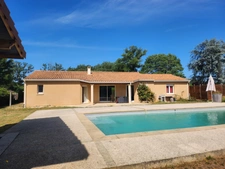 Maison de plain-pied avec piscine sur Montignac-Lascaux
