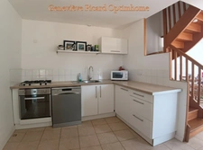 Coup de coeur assuré à Camors ! Belle maison en pierre rénovée de 67 m2 sur un jardin clos de 387 m2
