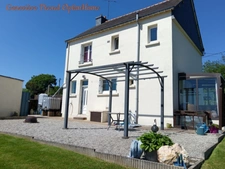 SOUS OFFRE ! maison avec beau jardin sur Neulliac à 10 minutes de Pontivy