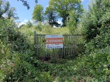 Terrain de loisirs de 2 300 M2 avec ancienne dépendance – Zone agricole – Crédin