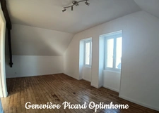 Maison de caractère en pierre de 189 m² — 5 chambres, dépendance et cour en cœur de bourg