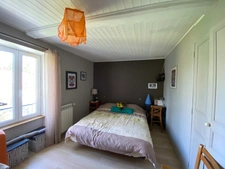 Maison 174 m² au sol, 7 pièces + dépendance de 120 m² aménageable en habitation