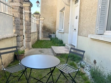 Maison ancienne de caractère, à la campagne.
