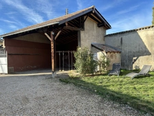 Maison ancienne de caractère, à la campagne.