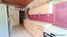 L'élégance d'une grande maison de village Normande en Pierre de Taille de 298 m² à réinventer