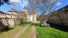 Maison  alliant Charme et Histoire au coeur du Village d'Alizay à 5 minutes à pied des Commerces