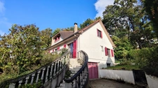 Maison d'Artisan Familiale de 150 m² 6 pièces avec Jardin et Sous-sol Complet - Proche de Rouen en Seine-Maritime et des Grands Axes Routiers 