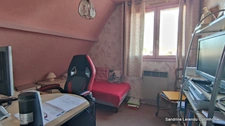VILLAGE D'ALIZAY – A VENDRE Maison Familiale avec jardin paysager 5 Pièces - Sous-sol complet. Accès Gare à pied