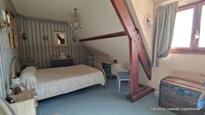 VILLAGE D'ALIZAY – A VENDRE Maison Familiale avec jardin paysager 5 Pièces - Sous-sol complet. Accès Gare à pied