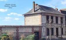 Maison  alliant Charme et Histoire au coeur du Village d'Alizay à 5 minutes à pied des Commerces