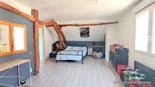 L'élégance d'une grande maison de village Normande en Pierre de Taille de 298 m² à réinventer