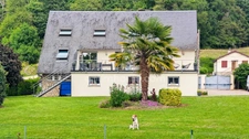Propriété de caractère avec vue rivière, jardin paysager et volumes exceptionnels – Beaumontel