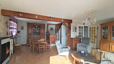 VILLAGE D'ALIZAY – A VENDRE Maison Familiale avec jardin paysager 5 Pièces - Sous-sol complet. Accès Gare à pied