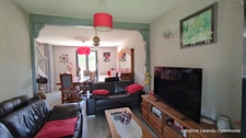 Maison 140 m² – Vie de plain-pied possible – Véranda récente 32 m² – 2 garages – Terrain 807 m² – Saint-Ouen-du-Tilleul