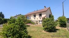 Une maison pensée pour les moments de bonheur en famille, au cœur de la campagne Normande 