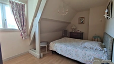 VILLAGE D'ALIZAY – A VENDRE Maison Familiale avec jardin paysager 5 Pièces - Sous-sol complet. Accès Gare à pied