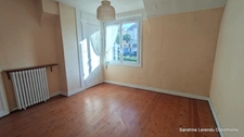 GRAND-COURONNE – MAISON DE CHARME EN BRIQUES ET SILEX – 3 CHAMBRES – JARDIN – GARAGE – BEAU POTENTIEL