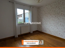 MAISON DE PLAIN PIEDS -  4 CHAMBRES - GARAGE A LANDOUGE (87)