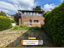 A VENDRE - MURS D IMMEUBLE DE CARACTERE - 450 M² HABITABLES - 15 PIECES + MAISON ANNEXE A CHATEAUNEUF LA FORET (87)