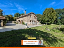 Superbe propriété en pierre entièrement rénovée – 250 m² habitables – Terrain 3522 m²