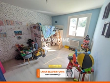 AUREIL(87220) – MAISON DE PLAIN-PIED DE 128 m² AVEC ÉTANG ET TERRAIN DE 3 040 m² 